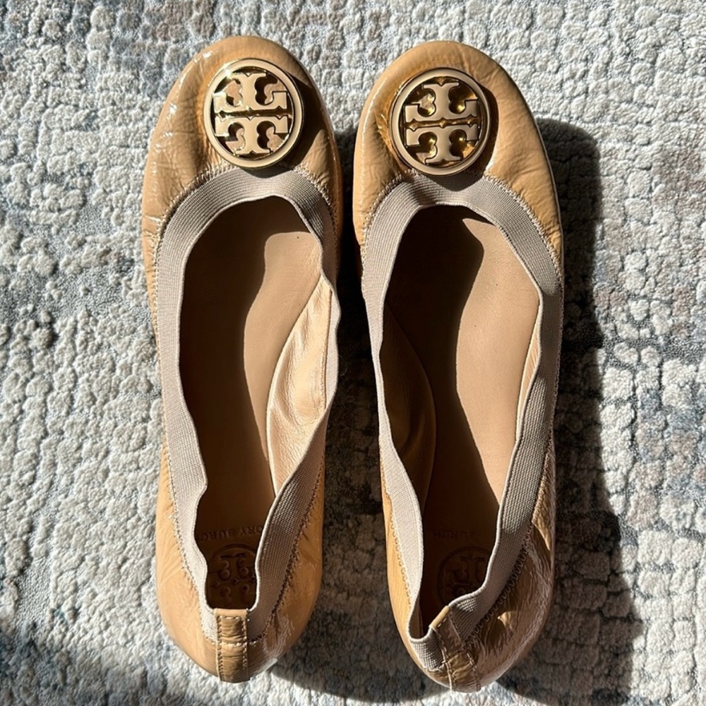 Tory Burch Caroline Tan Ballet Flats size 9.5